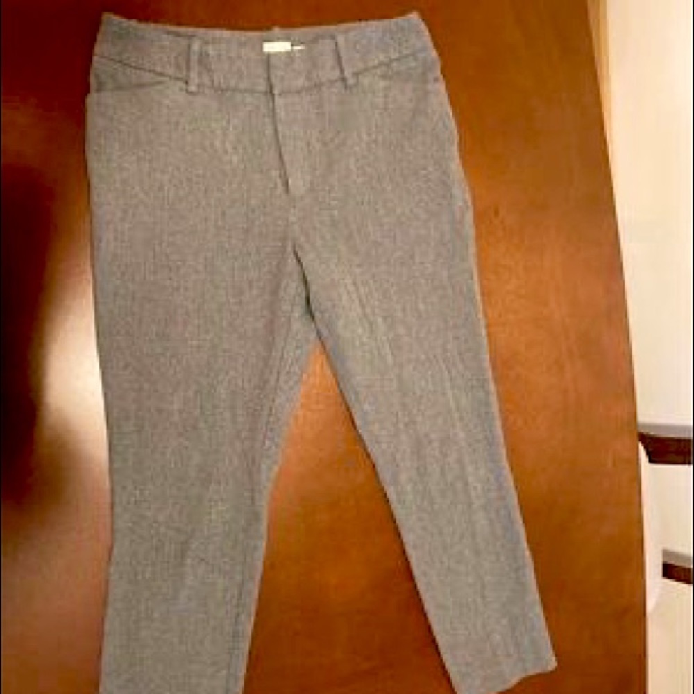 Like New Ankle-Length Trousers